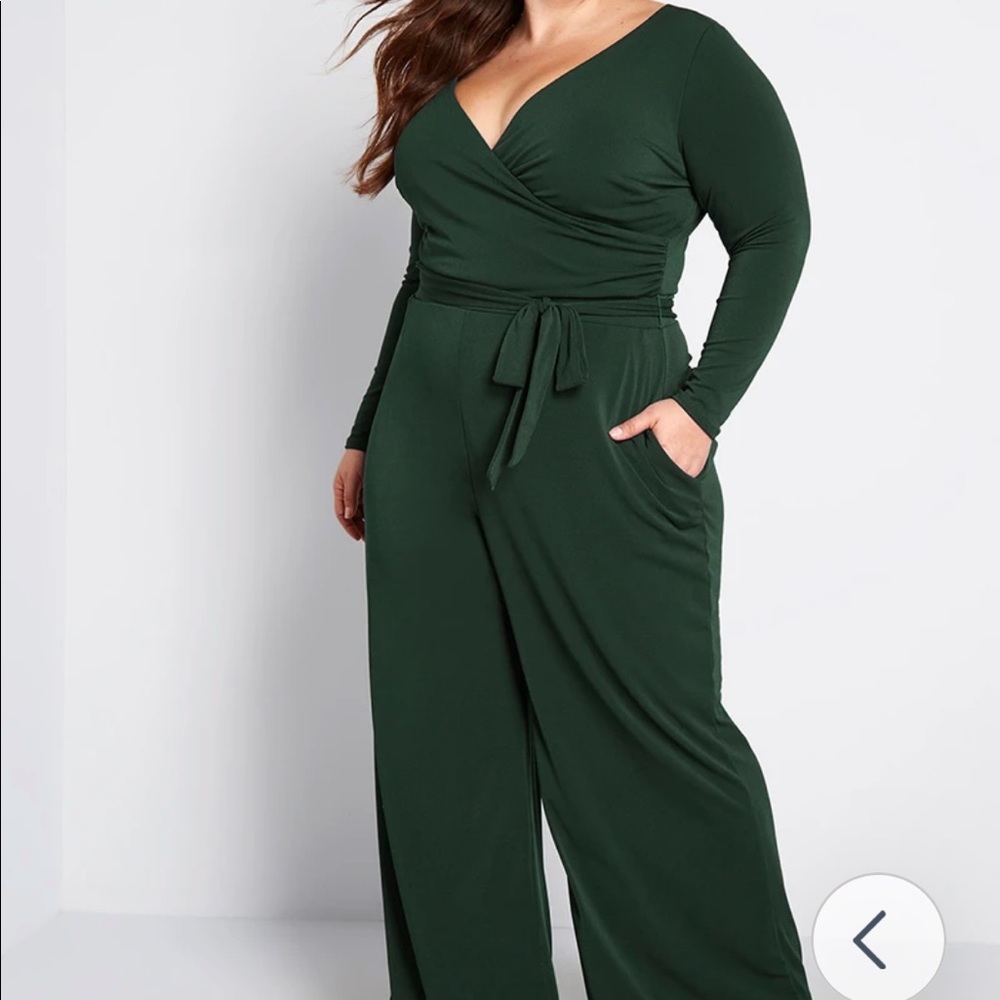 Women’s Plus Size Jumpsuit